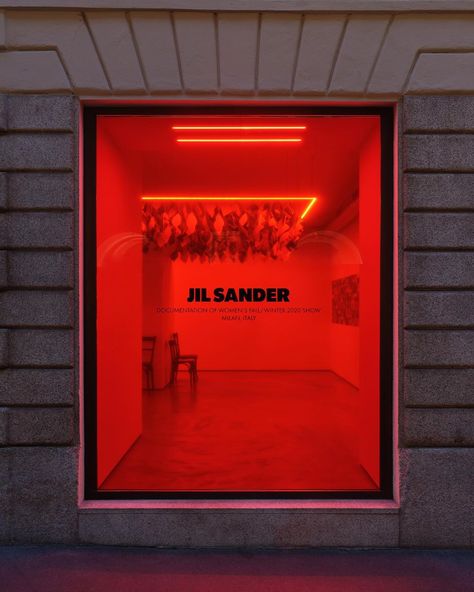 JIL SANDER on Instagram: “#JILSANDER Milan’s via Sant’Andrea store Documentation of Women’s Fall/Winter 2020 show installation The installation is open at the…” Bedroom Ideas For Men, Clothing Store Interior, Loft Bedroom, Boutique Display, Red Room, Store Windows, Store Window, Modern Organic, Wayfinding Signage