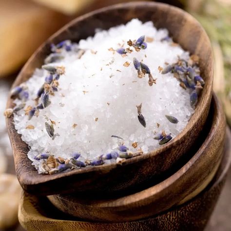 🌸 Discover the Magic of Lavender in Skincare! 🌸 ✨ Calming & Soothing: Perfect for sensitive skin. ✨ Anti-Inflammatory: Fights acne and reduces redness. ✨ Antioxidant-Rich: Protects against environmental stressors. ✨ Healing: Aids in skin recovery and blemish healing. ✨ Aromatherapy: Promotes relaxation and reduces stress. Try our Face Cleansing Soap, Therapeutic Epsom Salt Baths, and Floral Face Serum to experience the benefits! 🌿💜 #SanbeBeauty #LavenderSkincare #NaturalBeauty #SkincareBen... Bath Recipes Diy, Salt Detox, Epsom Salt Magnesium, Bath Salts Recipe, Body Routine, Epsom Salt Bath, Lavender Bath Salts, Salt Bath, Bath Recipes