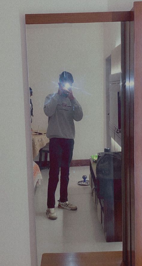 Aesthetic  Mirror pose
Boys photo
Hidden face
Boys
Mirror pose
Aesthetic
Mirror
Pose Mirror Pic For Boys, Mirror Boys Pic, Boys Hide Face Pic Aesthetic, Fake Snap Pics Boys Hide Face, Hide Face Snap Boy, Fake Boys Pics For Instagram, Asthetic Photos Boys, Hidden Face Boys Dpz Profile Pictures, Boys Mirror Selfie Poses Ideas