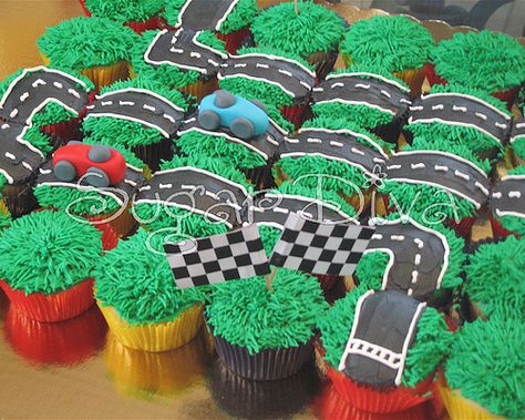 Race Car Cupcakes by Sugar Diva, via Flickr Car Cupcakes, Birthday Cupcakes Boy, Cars Cupcakes, 7 Birthday, Cupcakes For Boys, Hot Wheels Party, Hot Wheels Birthday, Pull Apart Cupcakes, Race Car Birthday Party