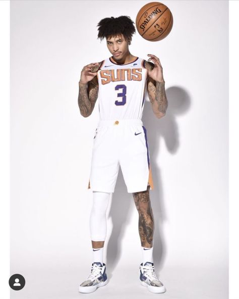 Basket Photoshoot, Basketball Team Photos, Media Day Basketball, Sports Media Day, Basketball Media Day, Basketball Poses, Basketball Pictures Poses, Media Day Poses, Kelly Oubre Jr