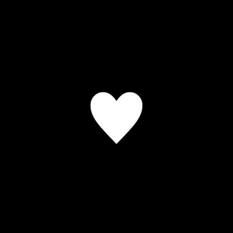 Black Background With White Heart, Black And White Hearts Background, Heart Black And White Sticker, Heart Icon Black Background, Heart Png Black Background, Black And White Heart Icon, White Hearts Aesthetic, Heart Cover Photos, White Heart Widget