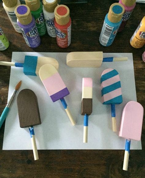 how to make wood popsicles Cool Summer Treats, Wooden Play Food, Fake Food Props, Diy Popsicle, Ice Cream Bars, Ice Cream Theme, Food Props, Fake Bake, Icecream Bar