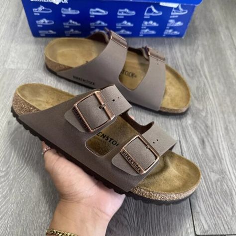 NIB Birkenstock Womens Arizona Birkibuc Sandals Mocha Birkenstock Collection, Birkenstock Shoes, Mocha, Birkenstock, Arizona, Sandals, Jewelry Watches, Plus Fashion, Outfit Inspo