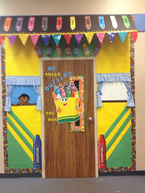 Crayon Door Decoration Crayon Decor, Crayon Classroom, Crayon Themed Classroom, Head Start Classroom, Preschool Decor, Classroom Welcome, Classroom Lesson Plans, Classroom Doors, Prek Classroom