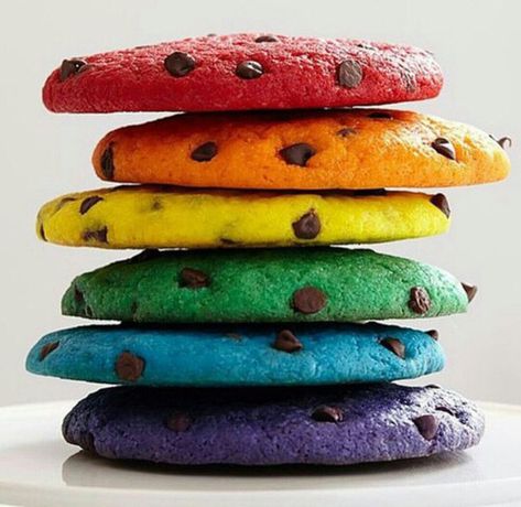 Rainbow Chocolate, Rainbow Desserts, Food Cookies, Rainbow Cookies, Rainbow Food, Tag Friends, Yay Or Nay, Cute Desserts, Cafe Food