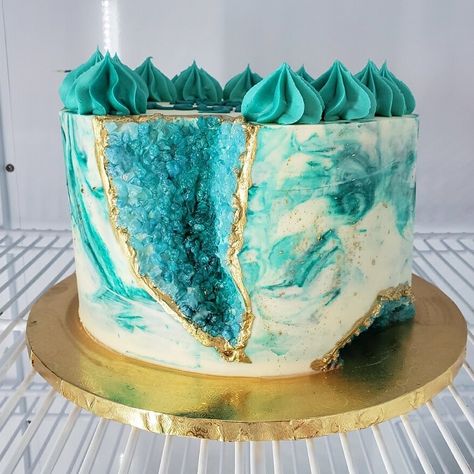 Turquoise Cake, Cricket Cake, Crystal Cake Topper, 12 Birthday, Geode Cake, Crystal Cake, Cakes And Cookies, 60th Birthday Cakes, Special Cakes