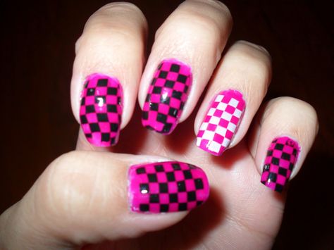 Nails Checkered, Scene Nails, Racing Nails, Epic Nails, Valentines Nail Art Designs, Checkered Nails, Purple Checkered, Valentines Nail, Cheetah Print Nails