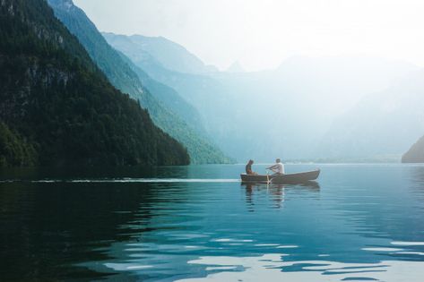 Couple In Lake Aesthetic, Lake Date, Couple In Boat Illustration, Mountain Lake Couple Photoshoot, Walk Man, Couple In Boat Painting, Lake View Couple Shoot, Alpine Mountains, Young Couple