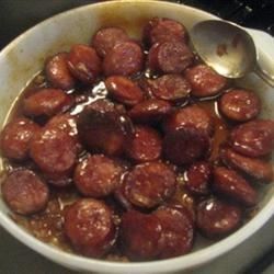 Sweet Polish Sausage || Cooked Polish kielbasa is baked in a Worcestershire-based sauce laced with lemon juice, brown sugar and hot pepper sauce. #Polish #sausage #Polana Sweet Sausage Recipes, Polish Sausage Recipes, Kielbasa Bites, Sausages Recipe, Smoked Sausage Recipes, Polish Sausage, Paula Deen Recipes, Sausage Dishes, Kielbasa