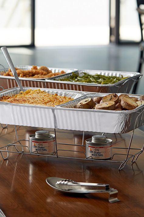 The big game fast approaches, but how will you serve your hot foods and keep them warm? One of the best ways is to use a chafing dish. A favorite of caterers and buffets, chafers can keep food warm for hours, but can be expensive. That's why we stock several types of disposable chafers! Much less expensive and with hardly any cleanup needed, disposable chafers will keep your food warm from kickoff till games end! Full kits that include serving utensils also available! Chafing Dish Display Buffet, Diy Food Warmer Buffet, Keep Food Hot At Party, Keeping Food Hot At Party, How To Keep Food Hot At A Party, Chafing Dish Display Ideas Party, Disposable Chafing Dish Display Ideas, Keeping Food Warm At A Party, How To Keep Food Warm On The Go