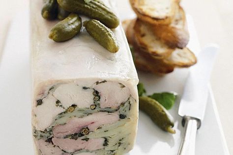 Chicken terrine Chicken Terrine Recipe, Chicken Liver Terrine, Chicken Terrine, Wine Oclock, Terrine Recipe, Pate Recipes, Thyme Chicken, Cold Meat, Meat Appetizers