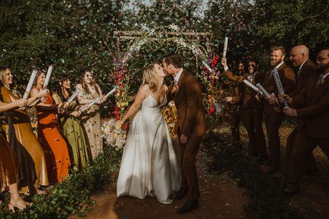 This Funky 70s Inspired Wedding is a Modern Blast From the Past | Junebug Weddings 1970s Wedding Reception, 70s Beach Wedding, 70s Inspired Wedding Photos, Rustic Retro Wedding, 1970s Inspired Wedding, 70s Wedding Vibe, 70s Wedding Decorations, 70s Wedding Party, 70s Backyard Wedding