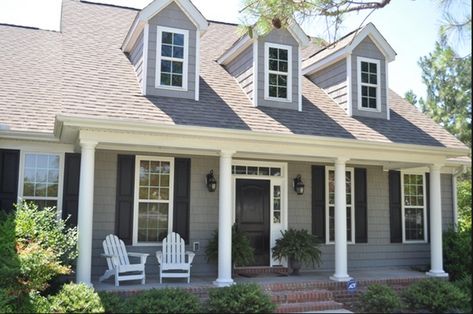 I love that gray and white with the shutters. Cape Cod Exterior, Cape Cod House Exterior, House Paint Color Combination, Black Shutters, Gray House, Exterior House Paint Color Combinations, Grey House, Cape Cod House, Grey Houses