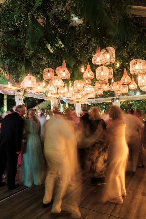 A Modern-Meets-Tropical Wedding in Florida With Texture Whimsical Tropical Wedding, Coconut Party, Tropical Modern Wedding, Wedding Guest Board, Tropical Florida Wedding, Anguilla Wedding, Tropical Chic Wedding, Tv Show Ideas, Tropical Wedding Venue