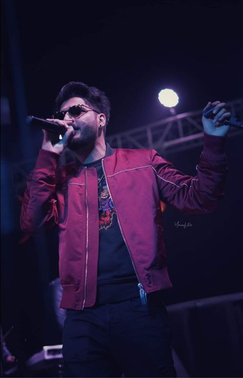 Bilal Saeed, Jumma Mubarik, Pakistani Dresses Casual, Face Aesthetic, Photo Art Gallery, Pakistani Dresses, Dresses Casual, Singers, Photo Art