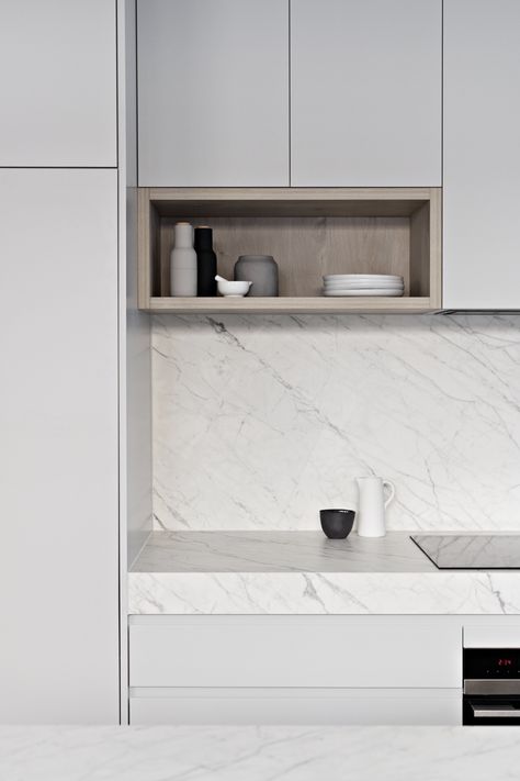 7 Reasons Porcelain BenchTops Tick All The Boxes — Zephyr + Stone Bulthaup Kitchen, Kitchen Shelf Styling, Scandi Kitchen, Renovation Tips, Kitchen Colour Schemes, Marble Kitchen, Kitchen Benches, Classic Kitchen, Kitchen Design Plans