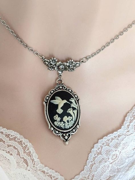 Excited to share the latest addition to my #etsy shop: Hummingbird necklace, Hummingbird with trumpet flowers pendant, bird lover nature necklace, Hummingbird jewelry, Gothic Cameo necklace https://etsy.me/3FDv7vU Trumpet Flowers, Hummingbird Jewelry, Hummingbird Necklace, Jewelry Gothic, Nature Necklace, Vintage Inspired Jewelry, Cameo Jewelry, Gothic Necklace, Bird Necklace