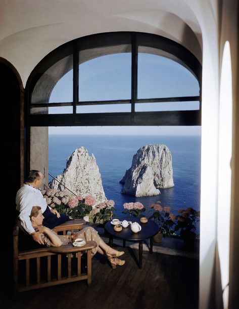 Capri, Italy in 15 vintage vacation photos: From the 1950s to the 1980s | Vogue Paris Slim Aaron, Capri Italia, Travel Romance, Lee Radziwill, Italian Vacation, Italian Riviera, Capri Italy, Slim Aarons, Italy Aesthetic