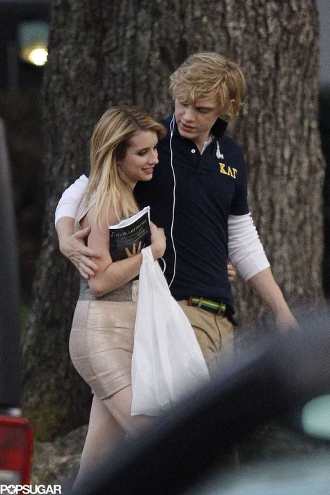 Evan Peters & Emma Roberts Evan Peters Hands, Evan Peters Paparazzi, Evan Peters And Emma Roberts, Emma Roberts Evan Peters, Emma Roberts And Evan Peters, Emma Evans, Japan 80's Aesthetic, American Horror Story 3, Haley Lu Richardson