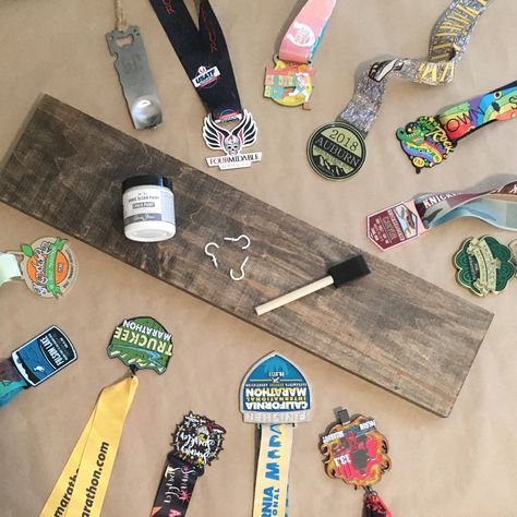 Metal Holder Sports Diy, Medal Holder Ideas Diy, Medal Holder Diy, Medal Hanger Diy, Medal Display Ideas Diy, Diy Medal Display, Running Medal Display Ideas, Race Medal Holder, Hanging Medals