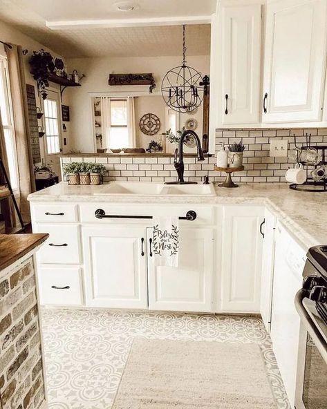 Farmhouse Kitchen Remodel, Kitchen White, Farmhouse Kitchen Design, Beautiful Farmhouse, Kitchen Farmhouse, Kitchen Decorating, Chic Kitchen, Modern Farmhouse Kitchens, Kitchen Redo