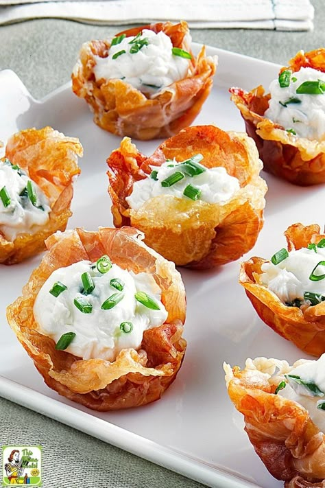 Amazing Prosciutto Cups Appetizer recipe with Goat Cheese Mousse Appetizer Prosciutto, Prosciutto Cups, Goat Cheese Mousse, Prosciutto Appetizer, Cheese Mousse, Prosciutto Recipes, Goat Cheese Appetizer, Unique Appetizers, Crispy Prosciutto