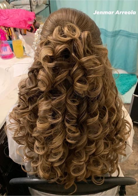 Ringlet Curls Hairstyles Half Up, Copper Hair Styling, Curly Ringlet Hair, Ringlet Curls Natural, Princess Curls Hairstyles, How To Get Ringlet Curls, Ringlet Hairstyles, Ringlet Curls Hairstyles, Long Ringlet Curls