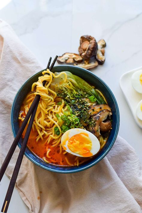 Spicy Peanut Ramen — Easy Recipes Ramen Easy Recipes, Spicy Peanut Ramen, Ramen Easy, Peanut Ramen, Peanut Butter Ramen, Fresh Ramen Noodles, Soup Ramen, Soup Broth, Dried Mushrooms