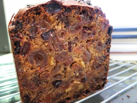 Three Ingredients Fruit Cake 3 Ingredient Fruit Cake, 3 Ingredient Fruit Cake Recipe, Low Fat Cake, Fruit Cake Recipe, Glace Cherries, Bread And Butter Pudding, Ginger Cake, Fruitcake Recipes, One Pan Meals