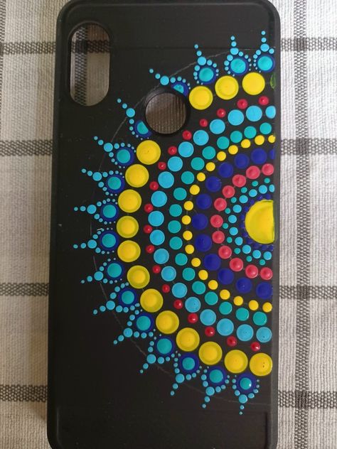 Painted Mirror Art, Mandala Phone Case, Phone Case Diy Paint, Cell Cover, Bff Drawings, Crochet Jewelry Patterns, Mobile Cover, Mandala Artwork, Canvas Painting Designs