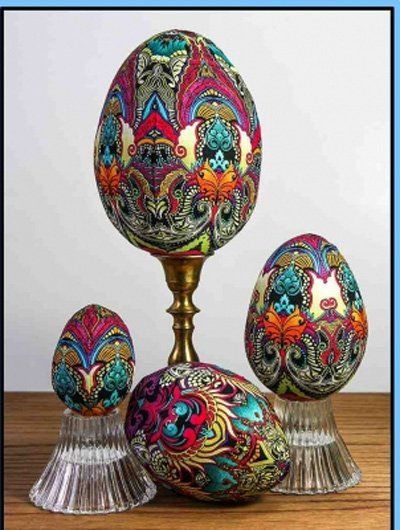 Fabric Eggs, Bright Spring Colors, Old World European, Easter Patterns, Easter Egg Tree, Egg Tree, Cottage Quilt, 3d Decor, Sew Easy