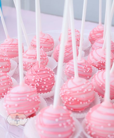 Chocolate and strawberry cake pops 💕🍓 #keverlyscakes #cakepops #girly #party #menifee #temecula Cake Pops Pink And White, Barbie Cake Pops Birthday, Ariana Birthday, Chocolate And Strawberry Cake, Sanrio Birthday, Strawberry Cake Pops, Pink Cake Pops, Chocolate And Strawberry, Birthday Cake Pops