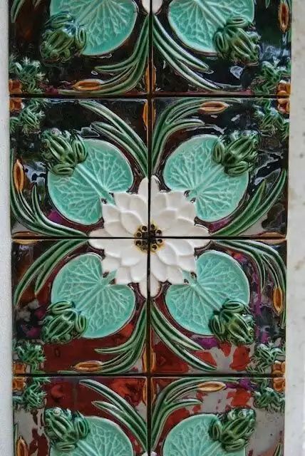 Portuguese ceramic tiles.  The Portuguese have historically excelled at this art form. - Imgur Ceramic Tile Art, Art Nouveau Tiles, Artistic Tile, Portuguese Tiles, Beautiful Tile, Tile Art, Delft, Tile Patterns, Tile Design