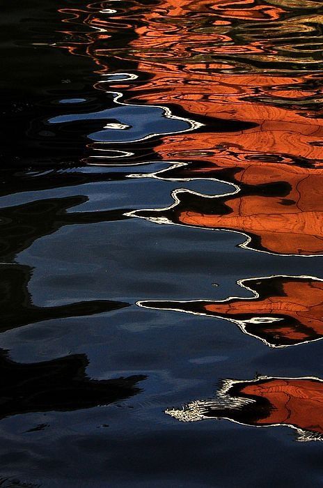 Example Of Abstract, Reflection Art, Soyut Sanat Tabloları, Water Reflections, Water Art, Abstract Photography, الرسومات اللطيفة, Landscape Photography, Art Reference