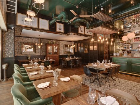 The Restaurant and Bar Design Awards Reach The 8th Edition Green Ceiling, London Decor, Farmhouse Restaurant, Design Contract, London Restaurant, Velvet Chairs, Kitchen New York, Bar Design Awards, English Interior