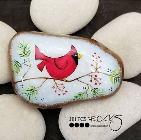 Painted Birds On Rocks, Spring Painted Rocks Ideas, Rock Painting Cardinal, Birds On Rocks Painted Rocks, Red Cardinal Rock Painting, Rock Art Christmas Painted Stones, Diy Engraving, Christmas Painted Rocks Sculptures & Statues, Christmas Pebble Art