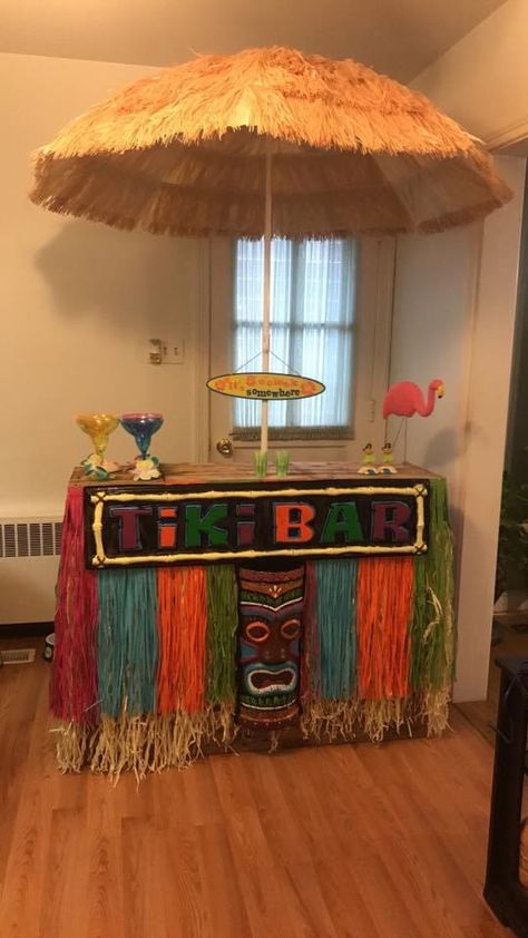 Tiki Bar Signs Diy, Tiki Bar Ideas Diy, Tiki Bar Drinks, Diy Tiki Bar, Tiki Bar Party, Tiki Bar Ideas, Tiki Bar Stools, Bar Signs Diy, Tiki Bars Diy