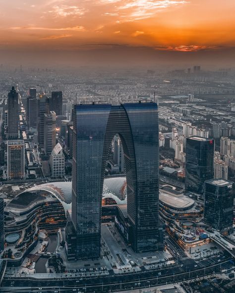 Gate to the East | RMJM Architecture Photography Buildings, Suzhou China, Modern Architecture Building, Architecture Building Design, Future City, Suzhou, Sustainable Architecture, Architectural Inspiration, Future Design