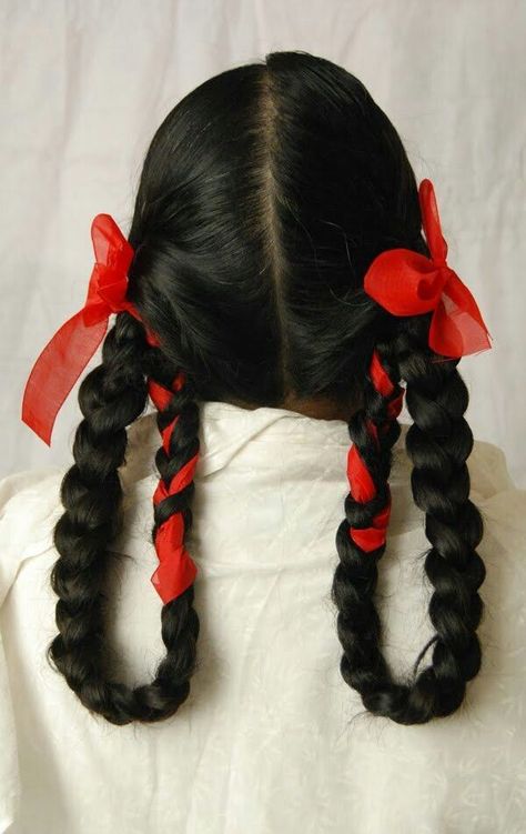 Mexican Hair Accessories, Mexican Hairstyles Braids, Mexican Braid Hairstyles, Mexican Braids With Ribbon, Mexican Braids, Mexican Hairstyles, Hair Decor, Ribbon Hairstyle, Peinados Fáciles Para Cabello Corto