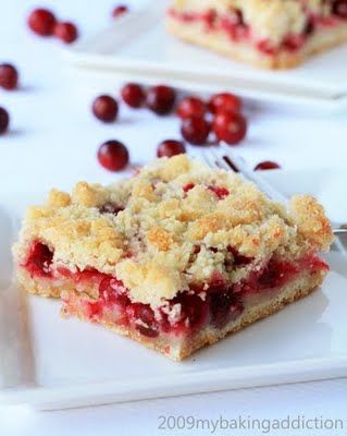 Perfectly puckery, buttery delicious bars - cranberry and shortbread crust meet in Autumn perfection. Cranberry Bars, Orange Cream Cheese, Crumb Bars, Cranberry Recipes, Think Food, Cranberry Orange, Bar Cookies, Cranberry Sauce, Almond Recipes