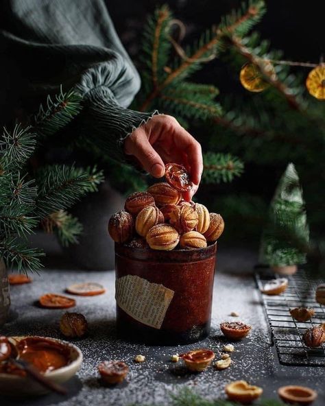 Russian Cookies, Cookies With Caramel, Christmas Food Photography, Christmas Cookie Cake, I'm So Tired, Food Photoshoot, New Year's Cake, Walnut Cookies, Chicago Food