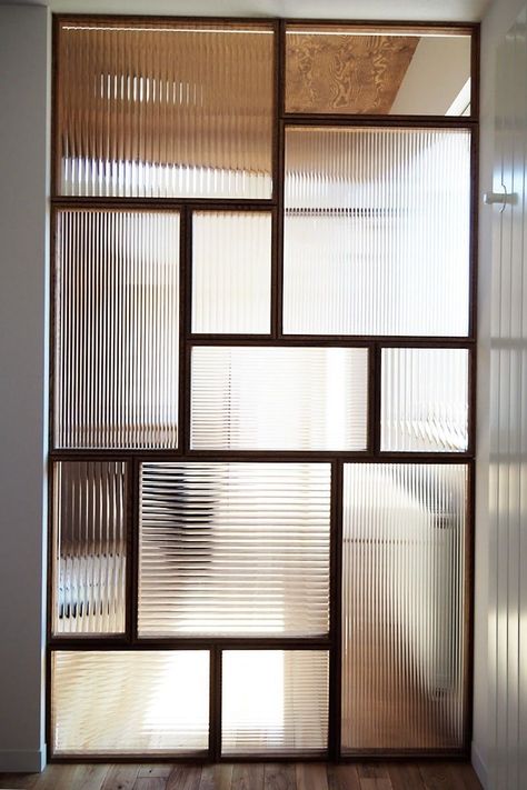 Glass Partition Designs, Room Partition Wall, Door Glass Design, Living Room Partition, Living Room Partition Design, Room Partition Designs, Glass Partition, Wall Designs, Divider Wall