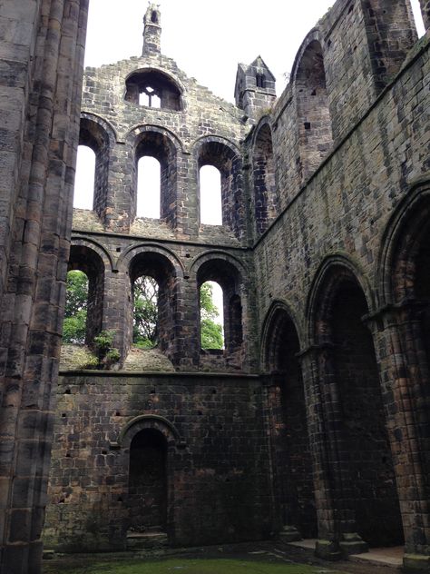 Kirkstall Abbey, William Morris Prints, Abandoned Castles, William Morris, Leeds, Barcelona Cathedral, Notre Dame, About Uk, Castle