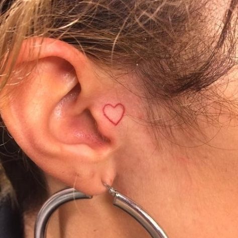 Best Tattoo Ideas For Men, Face Tattoos For Women, Red Heart Tattoos, Shin Tattoo, Tiny Heart Tattoos, Pretty Hand Tattoos, Shape Tattoo, Best Tattoo Ideas, Med Tech