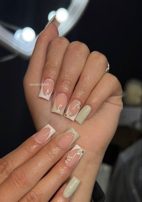 Squared Almond Acrylic Nails, Nails For March Acrylic, Clear Gel Polish Nail Designs, Very Short Acrylic Nails Square Designs, Short Acrylic Nails Wedding Guest, Gel Nail Inspo Short French Tip, French Tip Nails With Design Squoval, Pretty Nail Inspo Square, Short Square French Tip Nail Designs