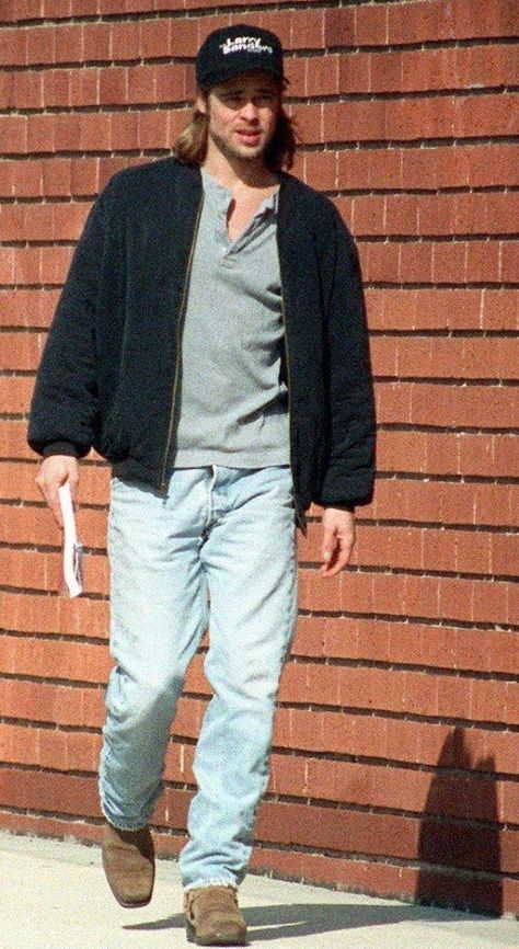 Brad Pitt Fashion, Brad Pitt Style, Dad Fits, Chill Outfit, Boyfriend Outfit, Paul Newman, Mens Outfit Inspiration, Dean Martin, Chill Outfits