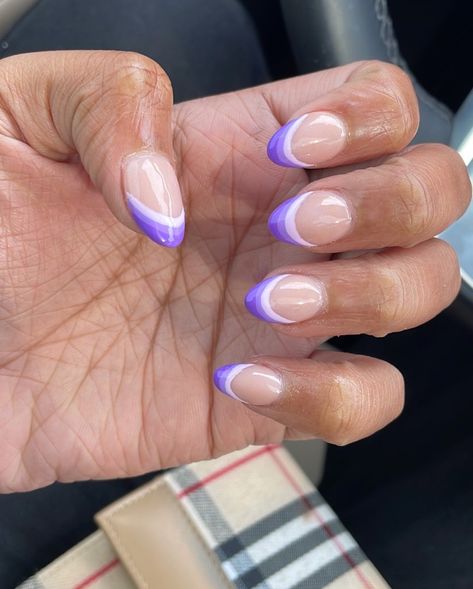 Purple Almond Tips, Nail Ideas Simple French Tip, Light Purple Nails Tips, Purple Blue French Tip Nails, Pink And Blue Aesthetic Nails, Cute Colored French Tip Nails, Back To School Nails Purple, Two Tone Purple Nails, Purple Nail French Tip