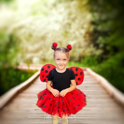 Diy Ladybug Costume Kids, Ladybug Costume Diy, Ladybug Costume Kids, Animal Costumes Diy, Flower Costume Kids, Ladybug Wings, Ladybug Tutu, Ladybug Outfits, Toddler Girl Halloween