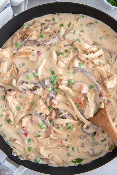 Chicken Alla King, Dairy Free Chicken Recipes, Skillet Chicken Dinner, Chicken A La King Recipes, Chicken Recipes Dairy Free, Chicken Ala King, Dairy Free Dinners, Easy Skillet Chicken, Chicken A La King